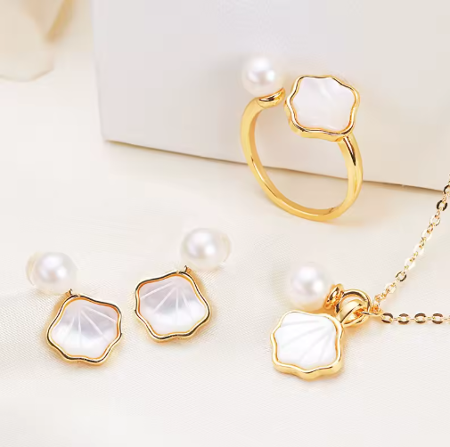 Elegant Blossom Pearl Jewelry Set — ring, earrings and necklace with jewelry box